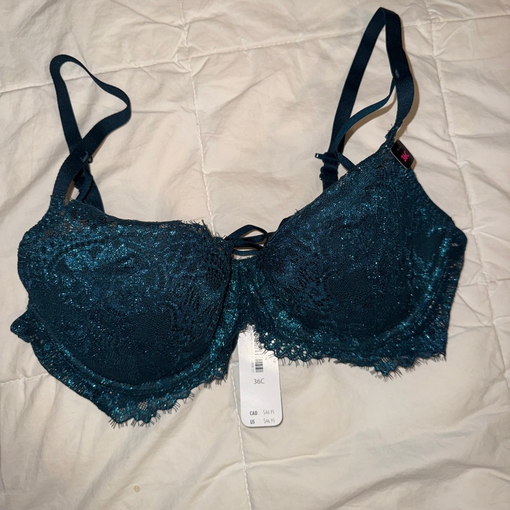 La SENZA Green Lace Bra with Underwire and Scalloped Trim